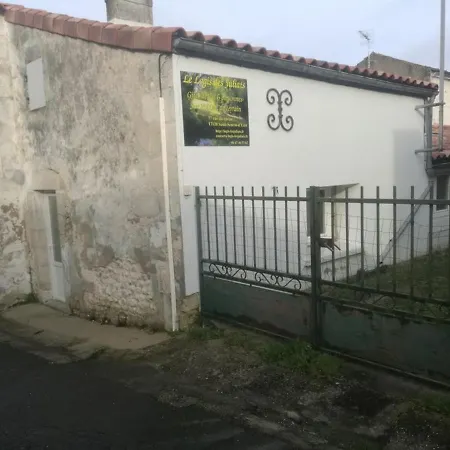 Apartment Le Logis Des Juliats *