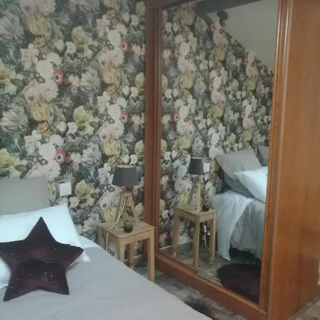 Le Logis Des Juliats Apartment